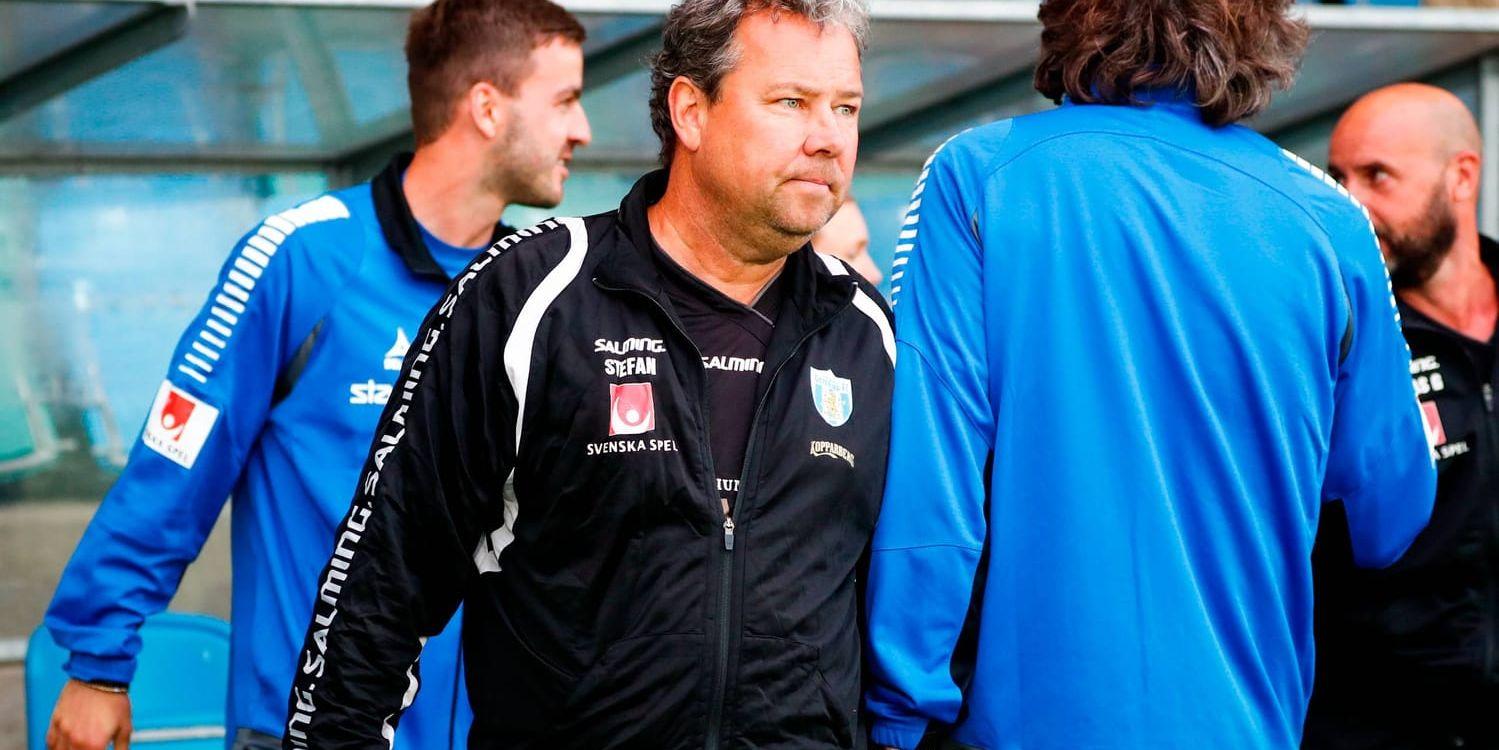 Kopparbergs/Göteborgs tränare Stefan Rehn välkomnar målvaktsförstärkningen Line Geltzer Johansen. Arkivbild.