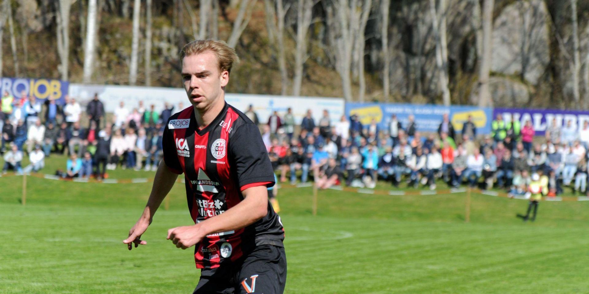 Anton Henriksson gjorde ett mål när Grebbestad blev klart för kvartsfinal i DM.