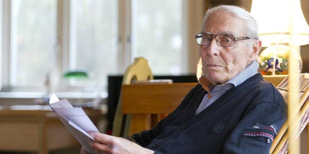 Fick rätt. Thorvald Gjerdrum, 93, gav sig inte när han fick avslag på ansökan om färdtjänst. Han överklagade och skickade in ytterligare ett läkarintyg till kammarrätten. Efter ett halvårs väntan har han nu fått rätt till färdtjänst.