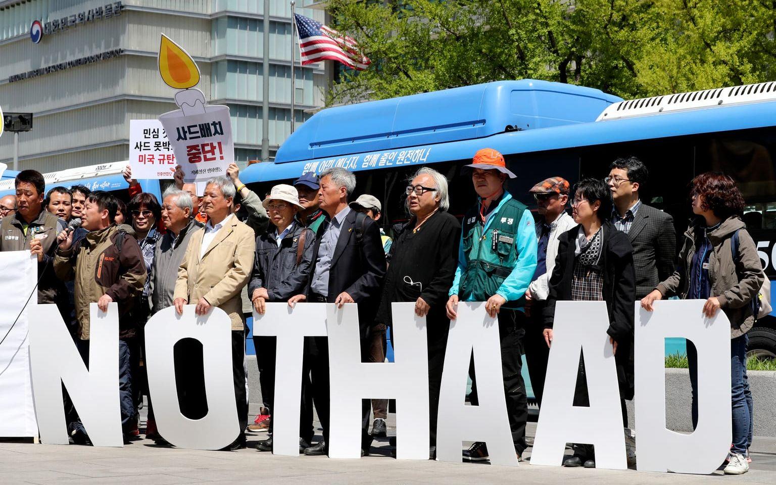 Sydkoreanska demonstrationer mot amerikansk militär närvaro. BILD: TT