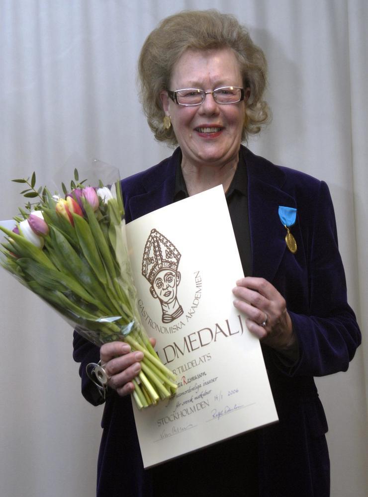2006 fick Birgitta Rasmusson Gastronomiska Akademiens guldmedalj för sina insatser för svensk matkultur. 