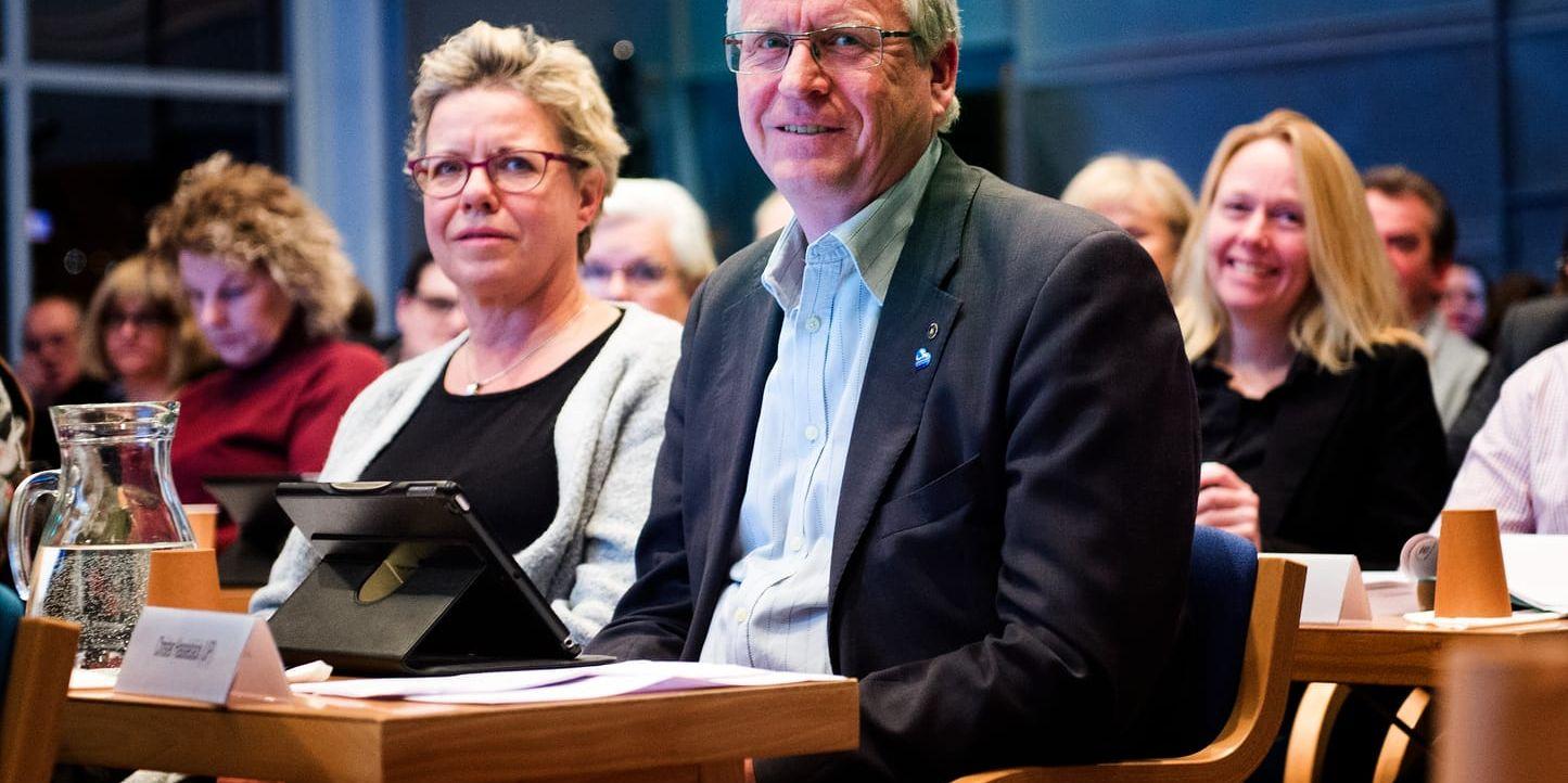 Har en ljus framtid. Uddevallapartiets Ann-Charlott Gustafsson och Christer Hasslebäck berättar varför lokala partier vinner förtroende hos väljarna.