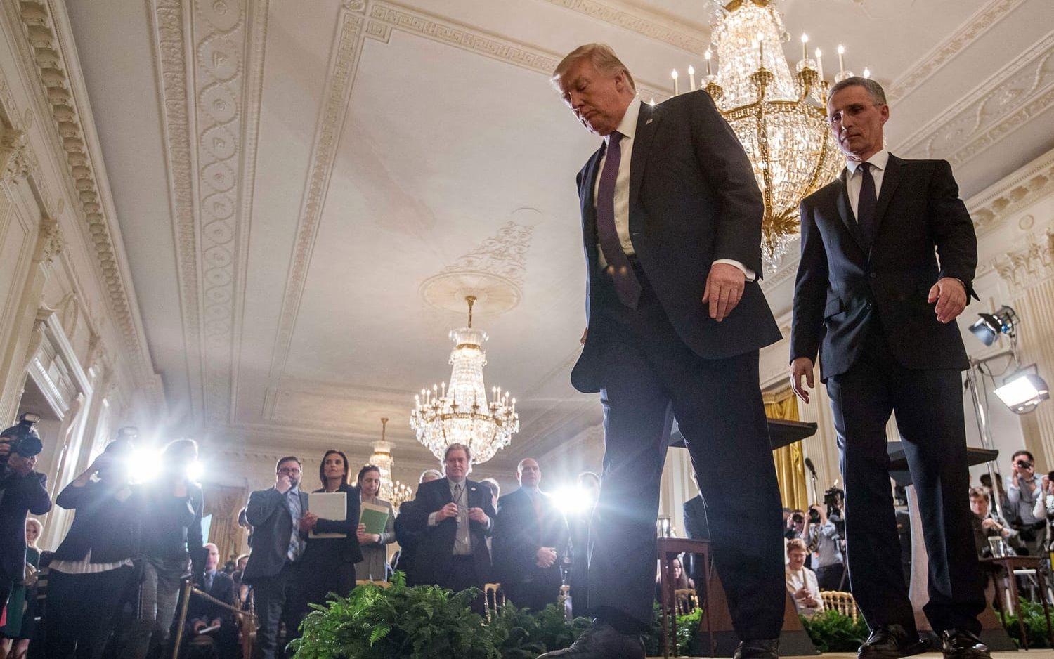 12 APRIL: Donald Trump och NATO:s generalsekreterare Jens Stoltenberg. Foto: TT