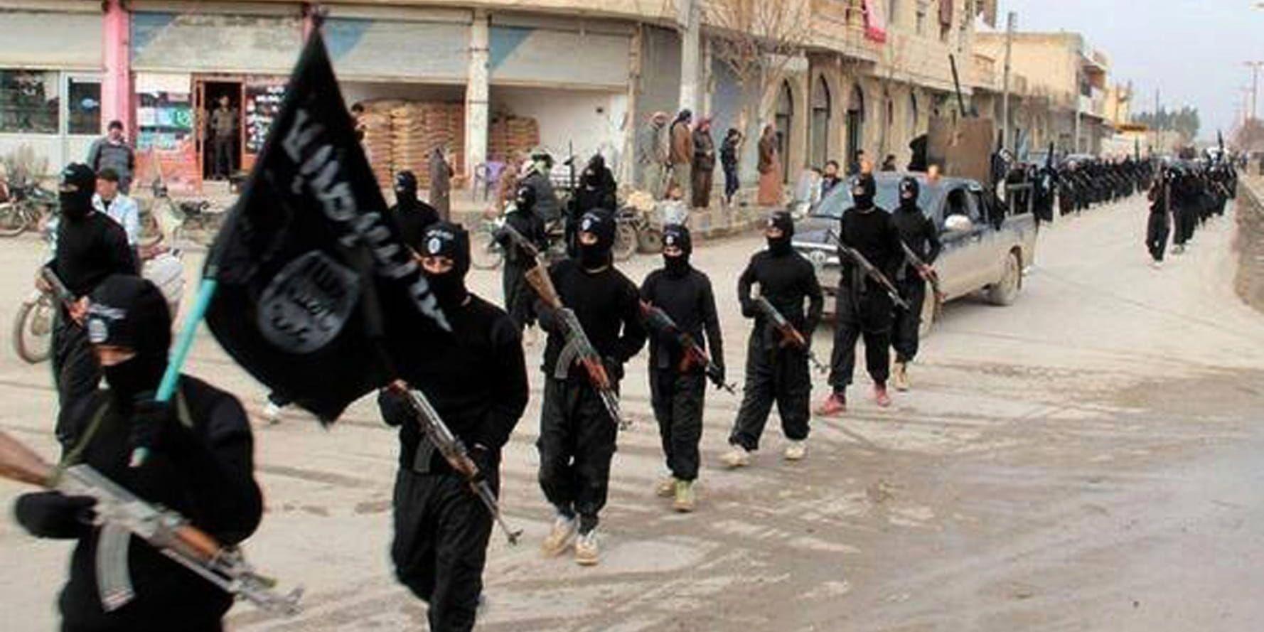 IS-terrorister i al-Raqqa. Arkivbild.