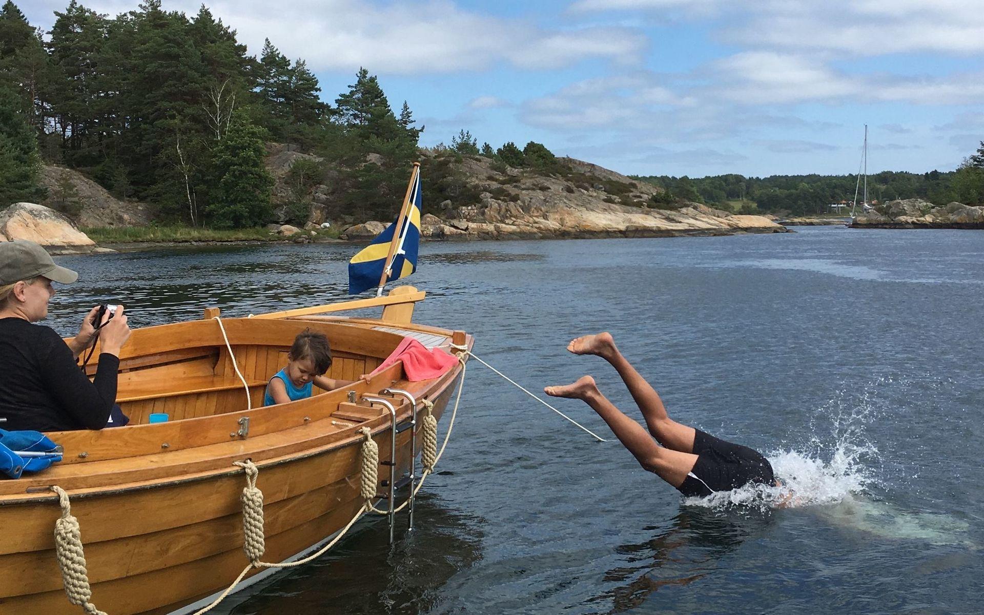 Nordströmmarna är en fin plats och erbjuder flera fina ställen att kombinera bad i klart vatten och utkik över båttrafiken. Ett ofta anlitat utflyktsmål vid besök av barn och barnbarn. 