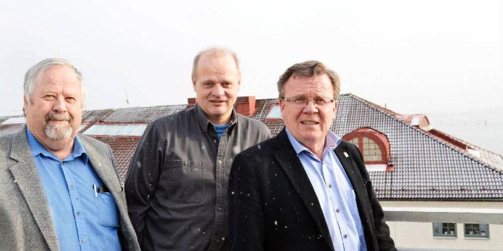 Mats Karlsson (M), Jan-Olof Johansson (S) och Roland Karlsson (FP) var mycket nöjda efter kommunstyrelsemötet. Avtalet med Seabased är påskrivet.