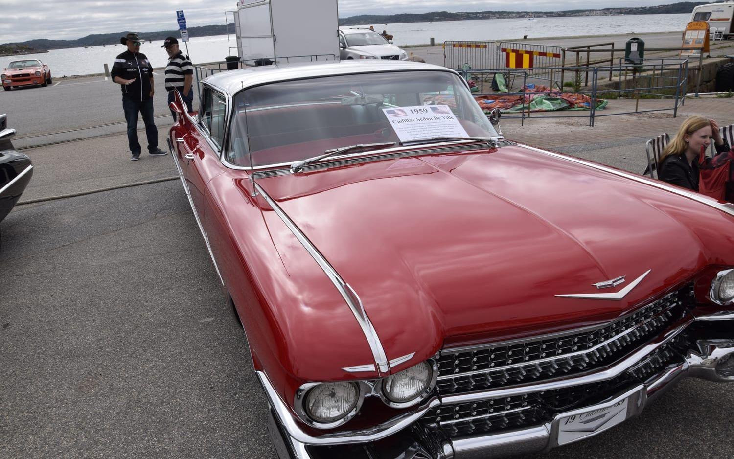 Den här bilen, en Cadillac, tillverkades 1959.