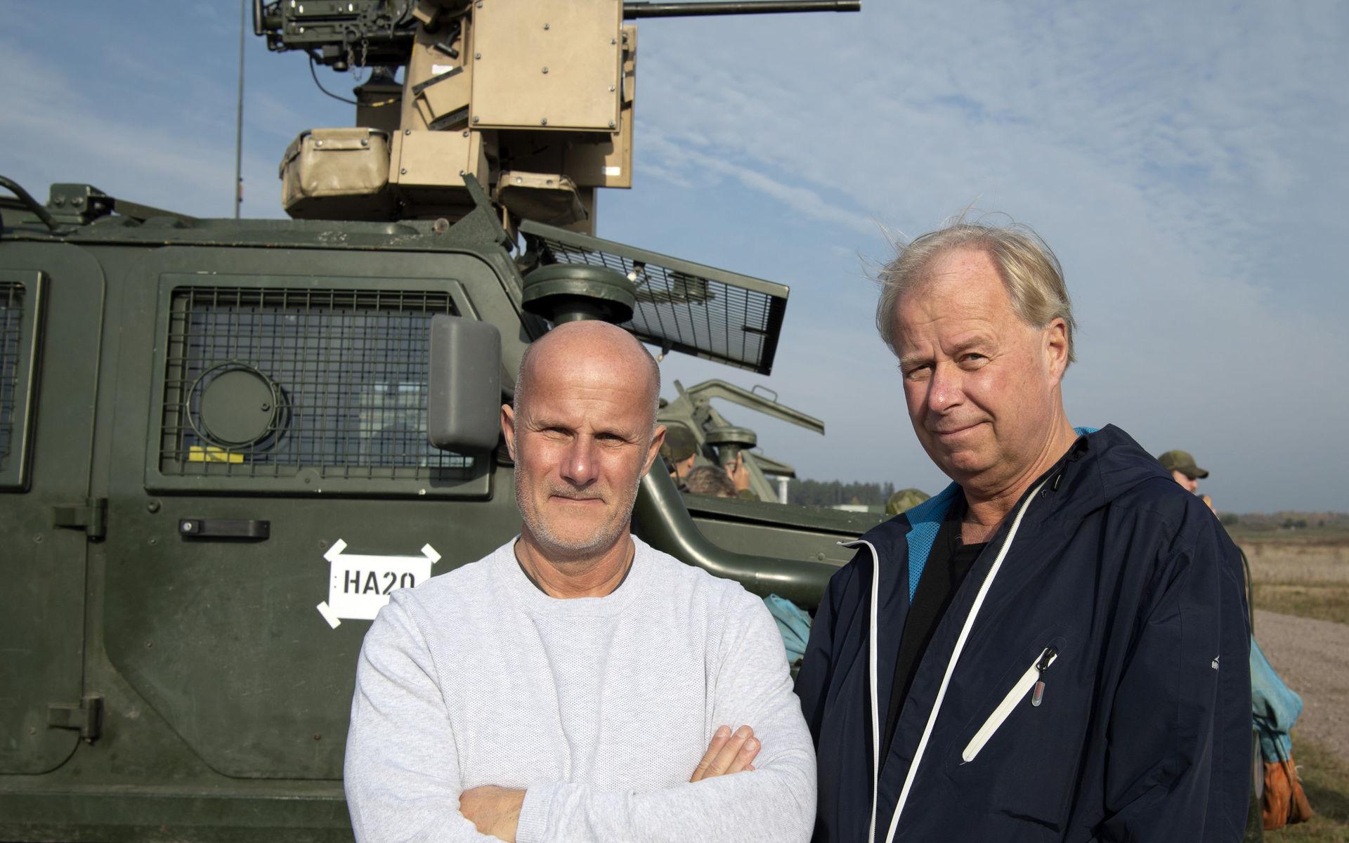 Tidningens utsända Stefan Berg och Jan Höglund