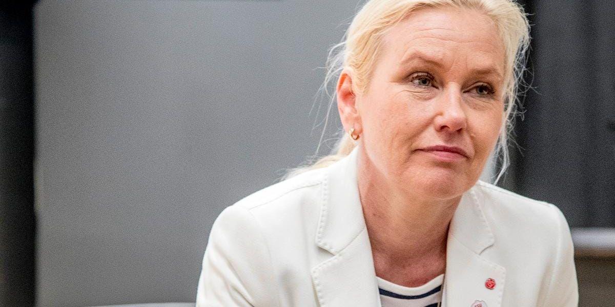 Infrastrukturminister Anna Johansson (S) första maj-talar i Uddevalla.