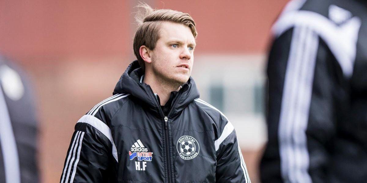 Mot toppen. Henrik Fridolvsson sticker inte under stol med att Vänersborgs FK siktar högt i årets division 2.