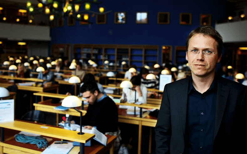 Ola Olsson, professor i nationalekonomi vid Handelshögskolan i Göteborg.
