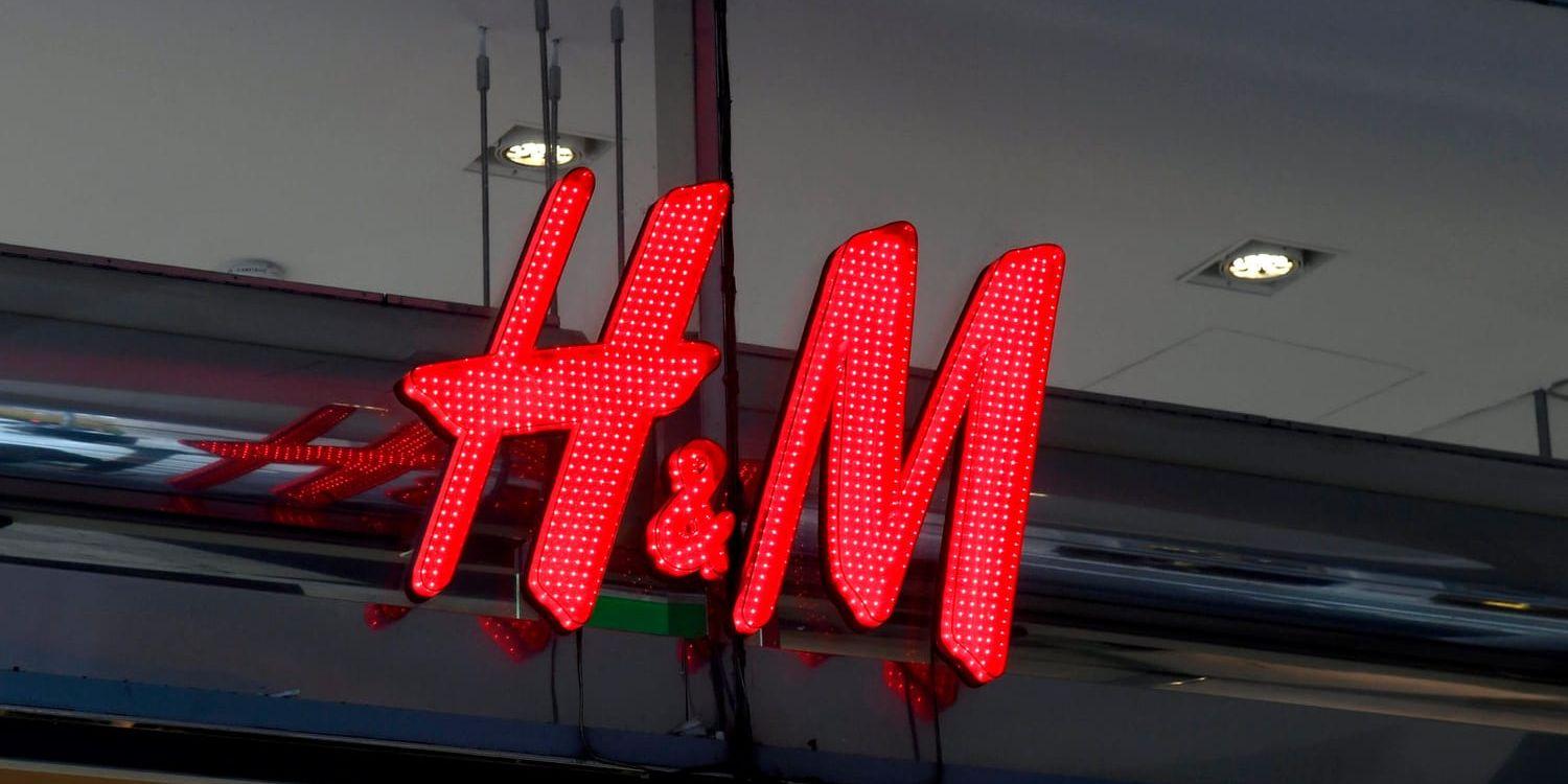 H&M tappade stort efter sänkt rekommendation. Arkivbild.