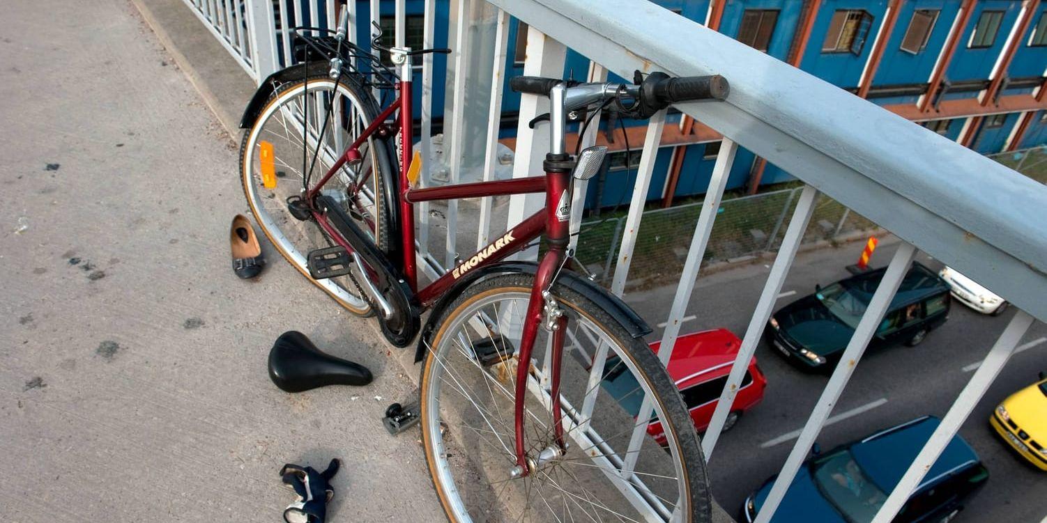En cyklist blev påkörd i Malmö på måndagskvällen. Föraren smet från olycksplatsen. Arkivbild.