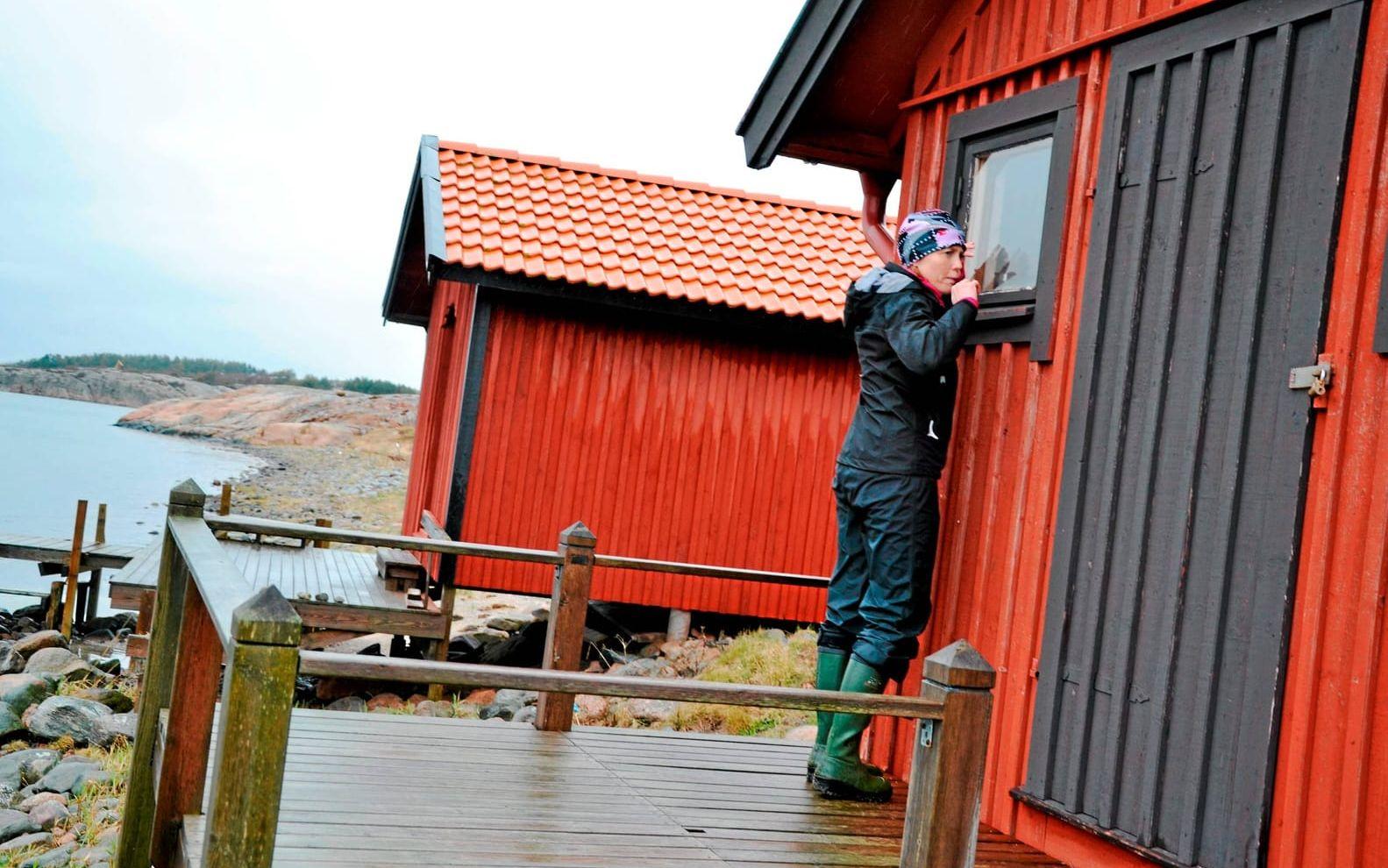 Bohusläningen var med i april 2014 när länsstyrelsen granskade sjöbodar och annan byggnation i området nära Kämpersvik. Foto: Stefan Karlsson