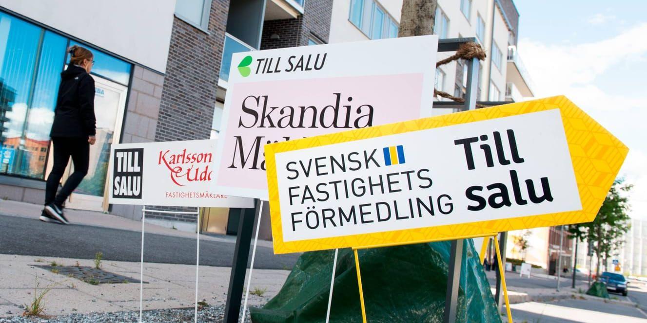 Den som vill köpa en tvåa i centrala Stockholm och tänker spara ihop till kontantinsatsen får i snitt vänta i 35 år. Arkivbild.