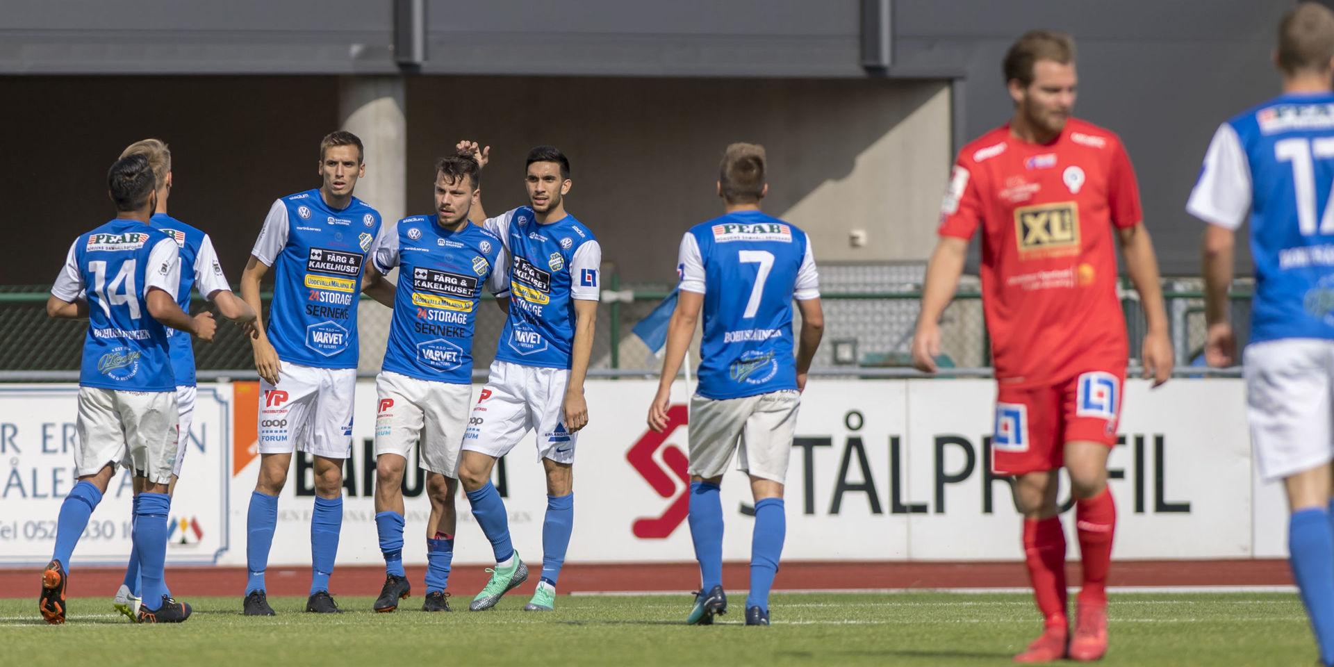 Under 2018 gjorde Fredrik Söderqvist (till vänster) ett mål för Oddevold på tio starter och tretton inhopp i division 1 södra.
