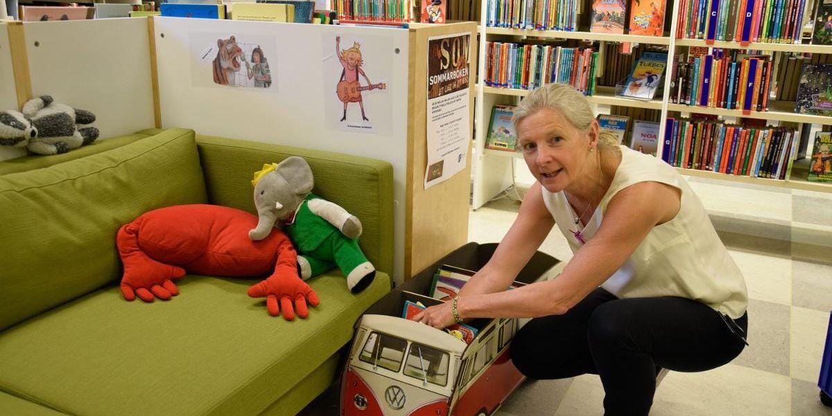 böcker. Margareta Svensson-Hjorth, kultur och fritidschef i Munkedal, gläds åt att just barnböckerna är populära.