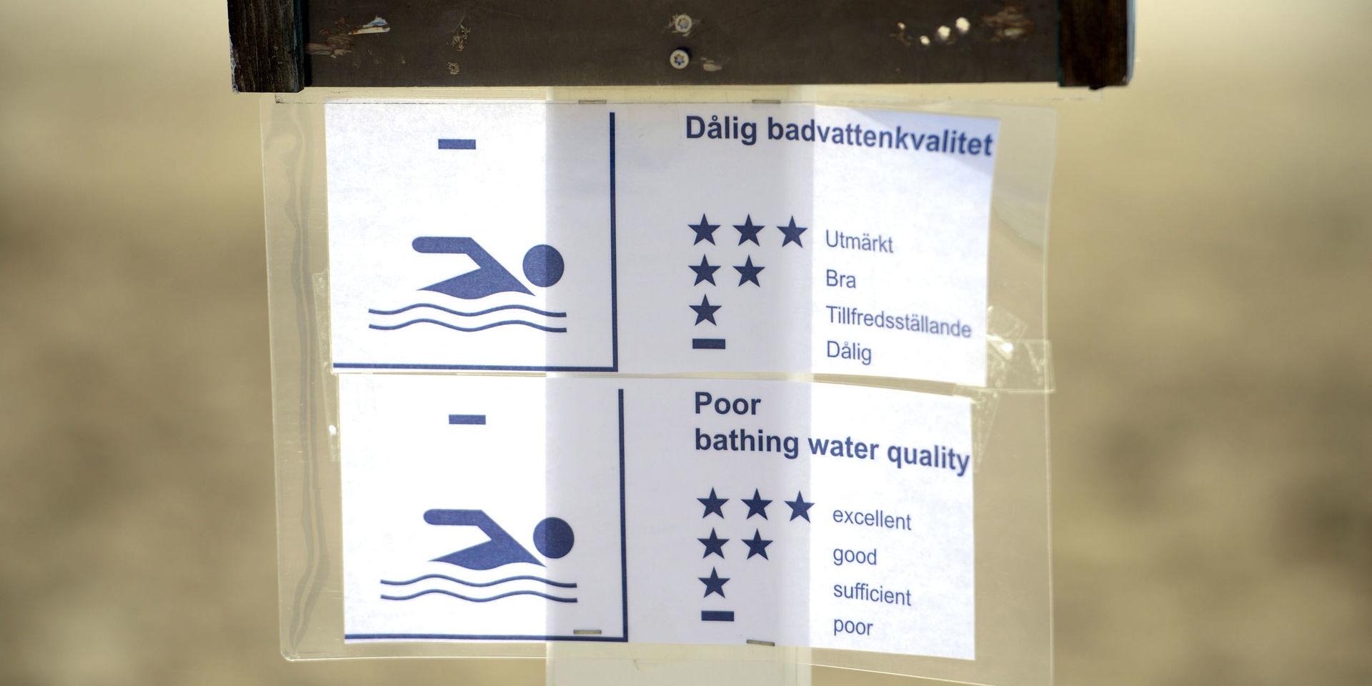 Färgelanda kommun avråder från bad vid Rådanefors badplats sedan man hittat oroväckande halter av bakterier i vattnet. Arkivbild.