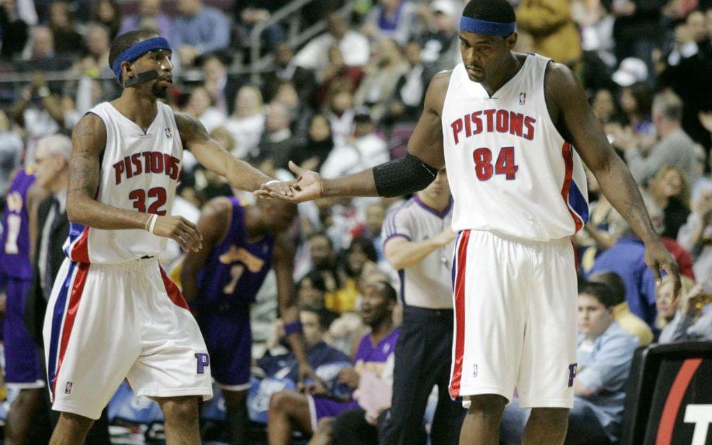 Chris Webber blev utsedd till NBA-laget fem gånger under sin karriär. Är en av sex spelare som snittat över 20 poäng per match. När han skrev på för Sacramento under 2001 blev han dåtidens näst bäst betalde spelare. Bild: TT
