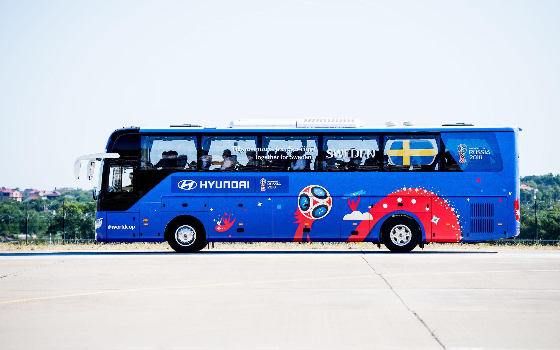 180612 The bus with the Swedish football team leaves the Gelendzhik Airport prior to the FIFA World Cup on June 12, 2018 in Gelendzhik.Photo: Joel Marklund / BILDBYRÅN / kod JM / 87702