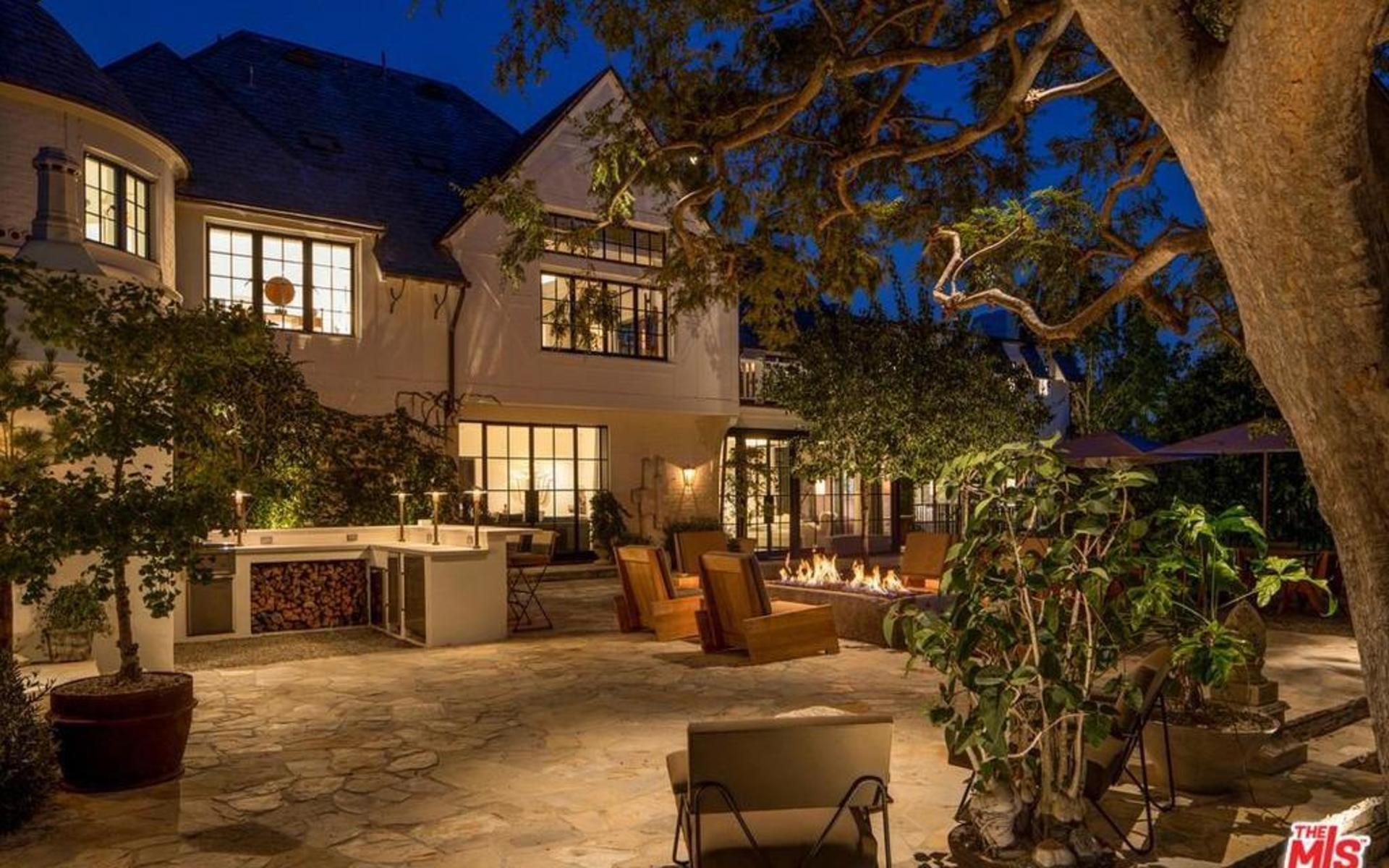 I Beverly Hills ligger paret Portia de Rossi och Ellen DeGeneres 1 000 kvadratmeter stora hus.