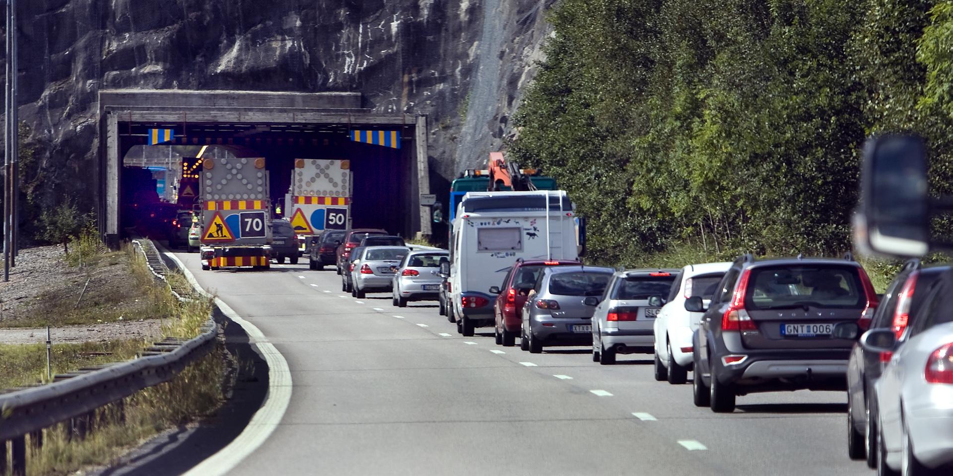 En trafikolycka har orsakat långa köer i riktning mot Torp. Bilden är tagen vid ett annat tillfälle.