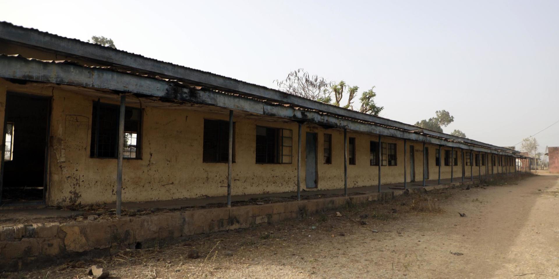 Den skola i Kagara i Nigeria, varifrån 42 personer i förra veckan fördes bort. Det har blivit vanligare att kriminella gäng genomför kidnappningar och kräver lösen i de nordvästra och centrala delarna i landet.