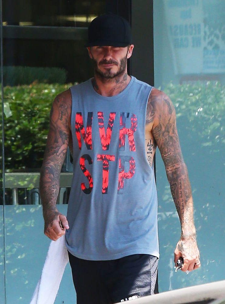 Fotbollspensionären David Beckham var en av dem om satte trenden med tatueringar inom fotbollsvärlden. Här med blottade sleeves. BILD: Stella Pictures