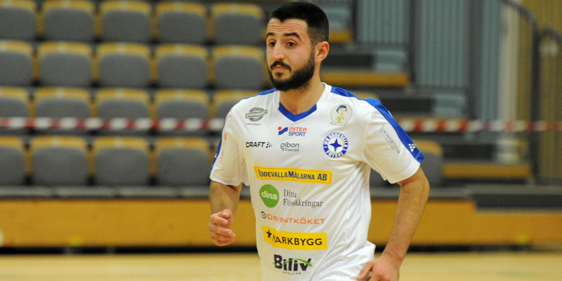 Fehim Smajlovic spelar för det svenska landslaget och IFK Uddevalla. 