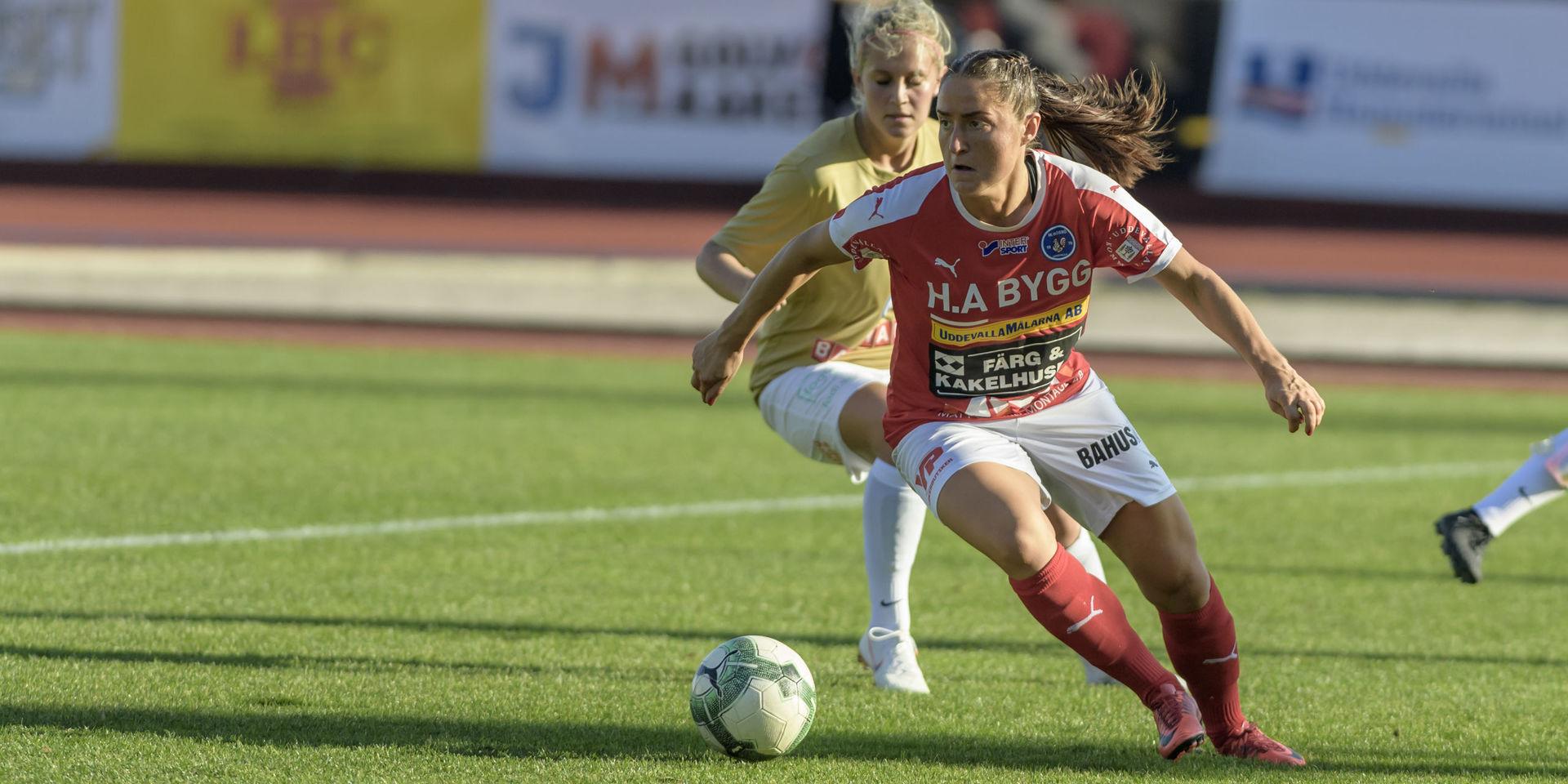 Irvina Bajramovic, Rössös bästa målskytt under 2018, fick inte till sina avslut i den första kvalmatchen mot Brommapojkarna.