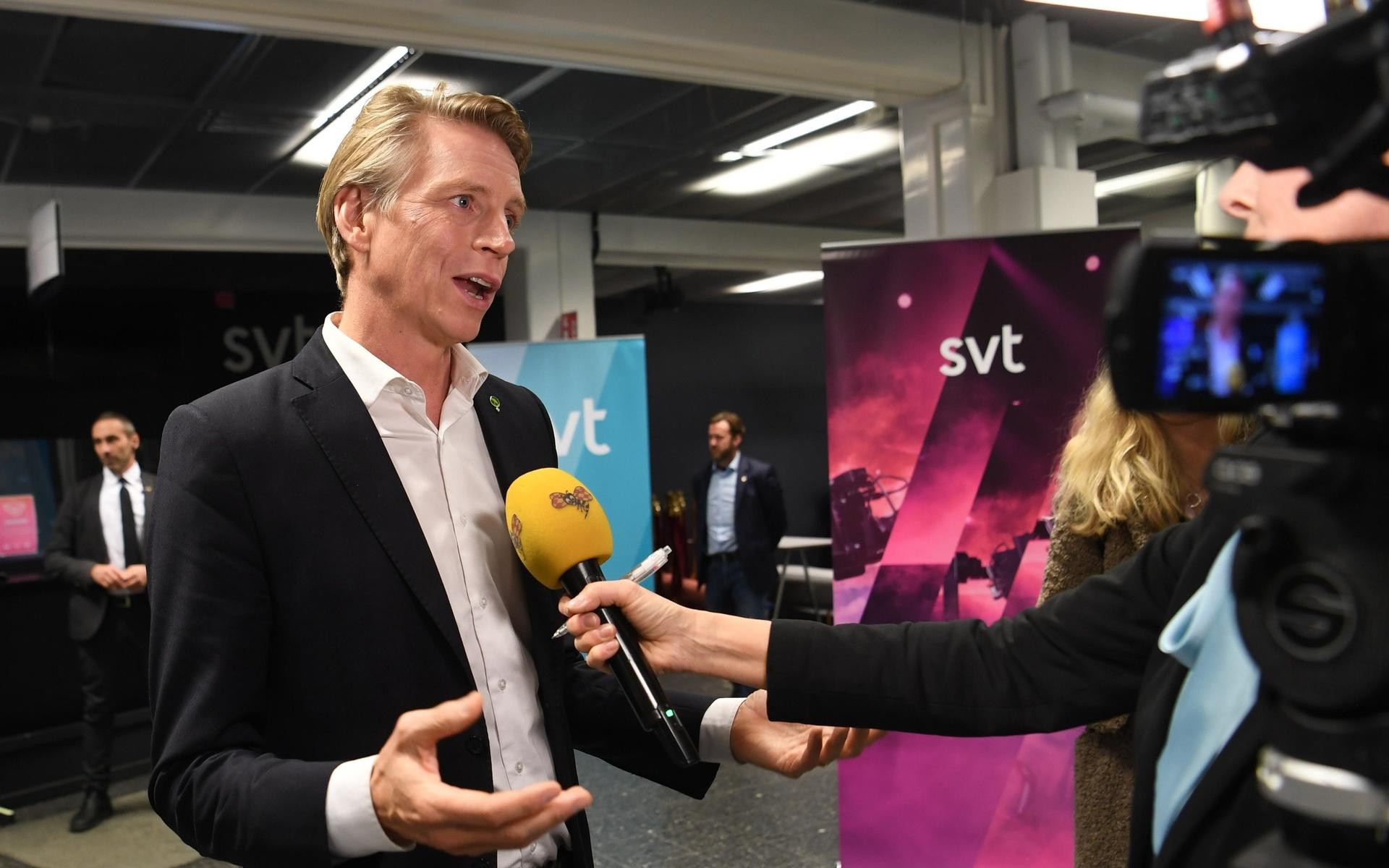STOCKHOLM 20211010
Miljöpartiets språkrör Per Bolund (MP) möter pressen efter söndagens partiledardebatt i Agenda i SVT.
Foto: Fredrik Sandberg / TT / kod 10080