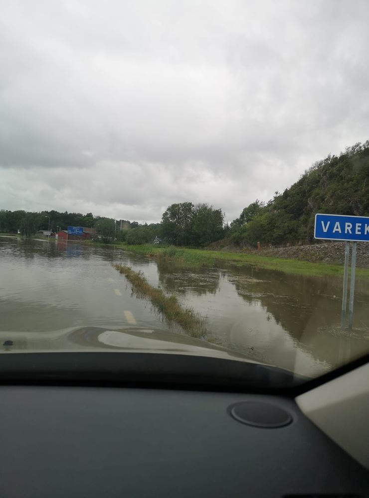 Översvämning i Varekil, läsarbild. 
