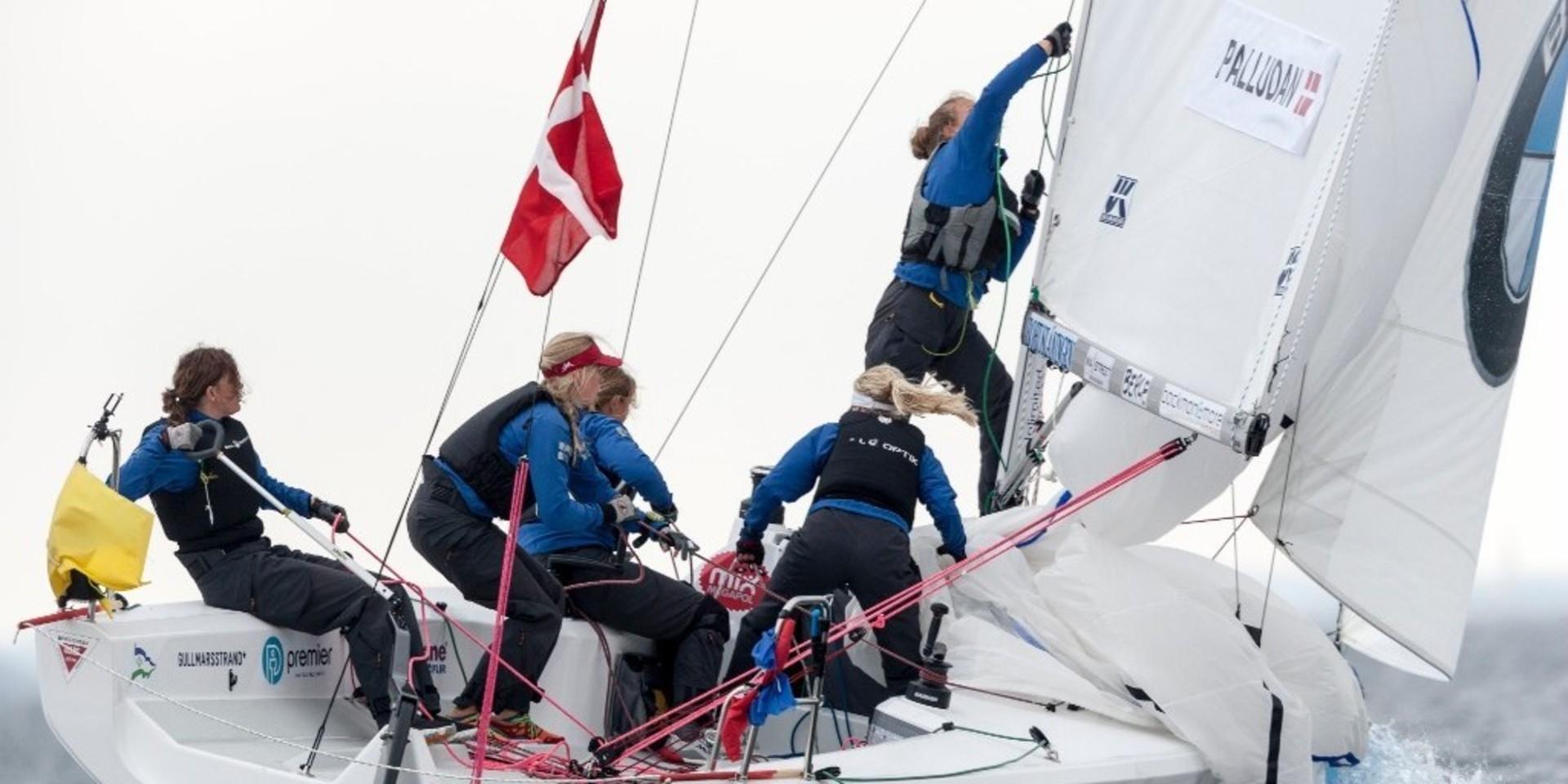 Trine Palludan ersätts av Henriette Koch som skeppare för Team Kattnakken. Laget vann den första deltävlingen av WIM series 2018 och slutade fyra i förra årets regatta i Lysekil. 
