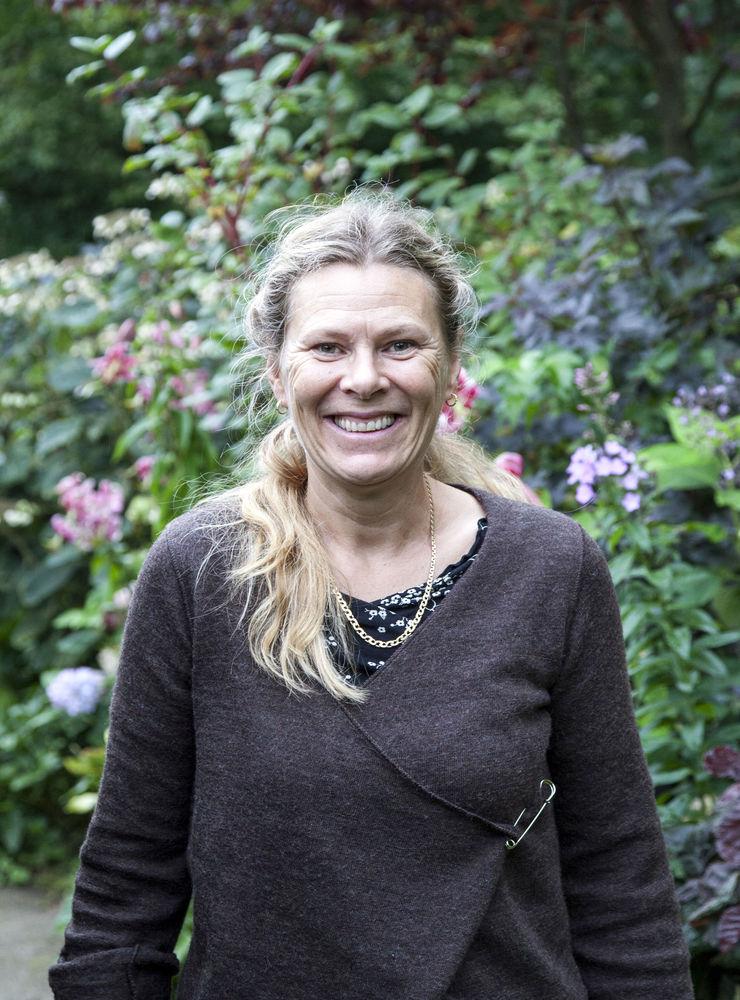 Eva Robild, trädgårdsjournalist och författare.