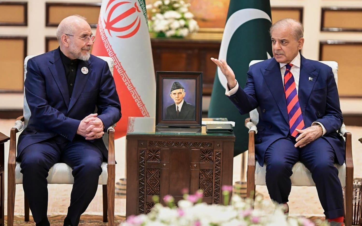Irans talman Mohammad Bagher Ghalibaf och Pakistans premiärminister Shehbaz Sharif den 11 april, i samband med den förra samtalsrundan i Islamabad.