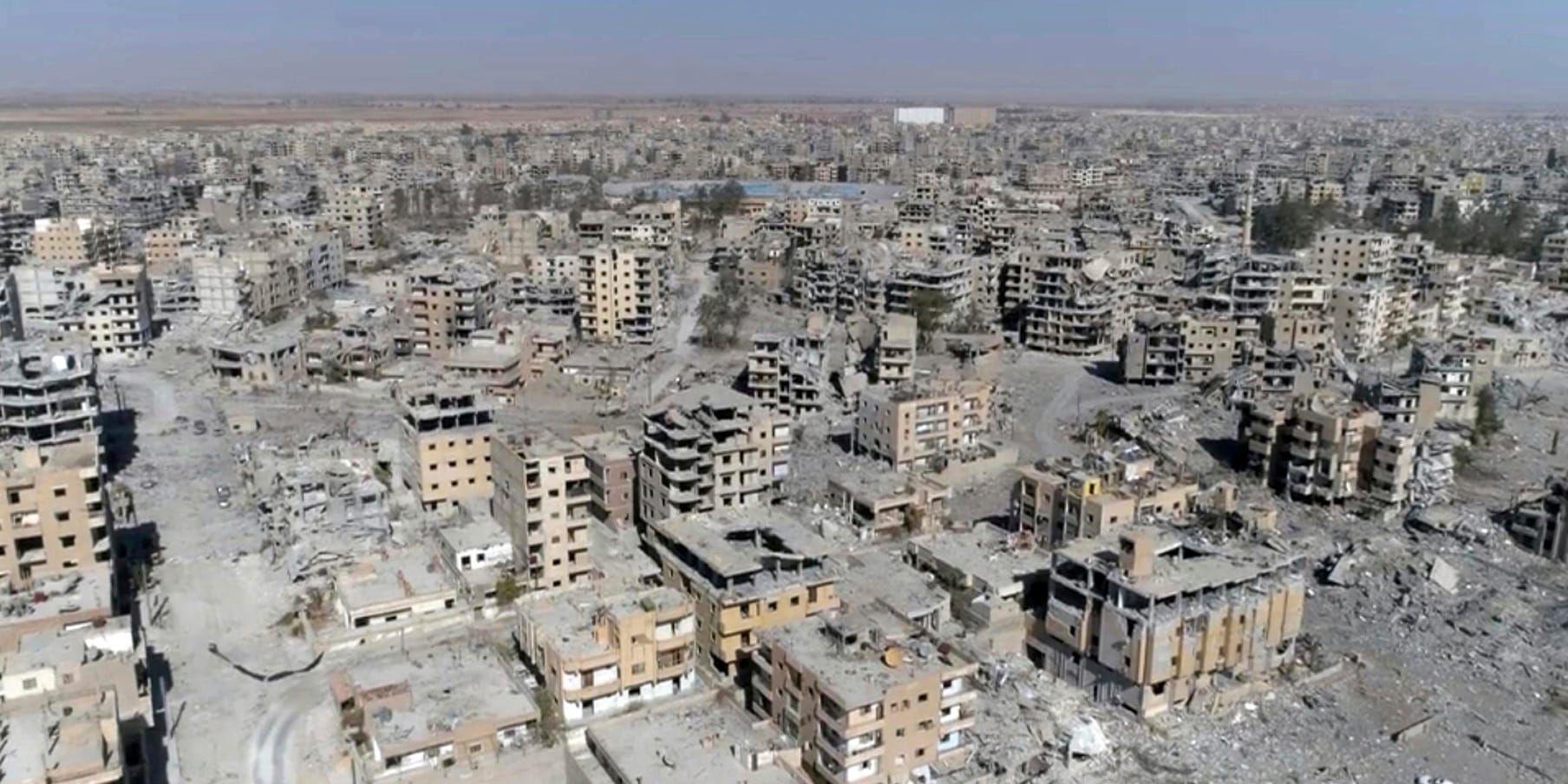 Förödelsen i den syriska staden Raqqa efter flera år av krig. Arkivbild från oktober 2017.