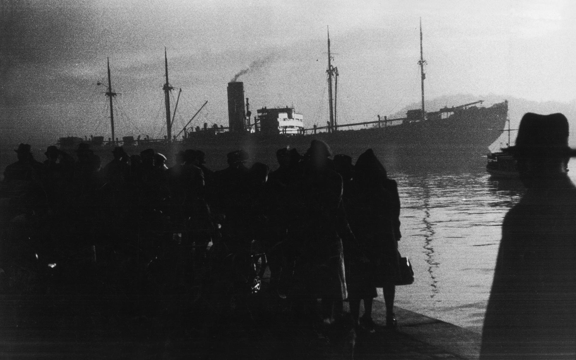 26 november 1942. Med fartyget Donau tvingas 529 norska judar till koncentrationslägret i polska Auschwitz.