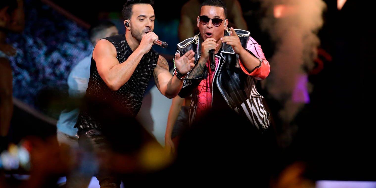 Puertoricanerna Luis Fonsi och Daddy Yankee strömmas av miljarder.