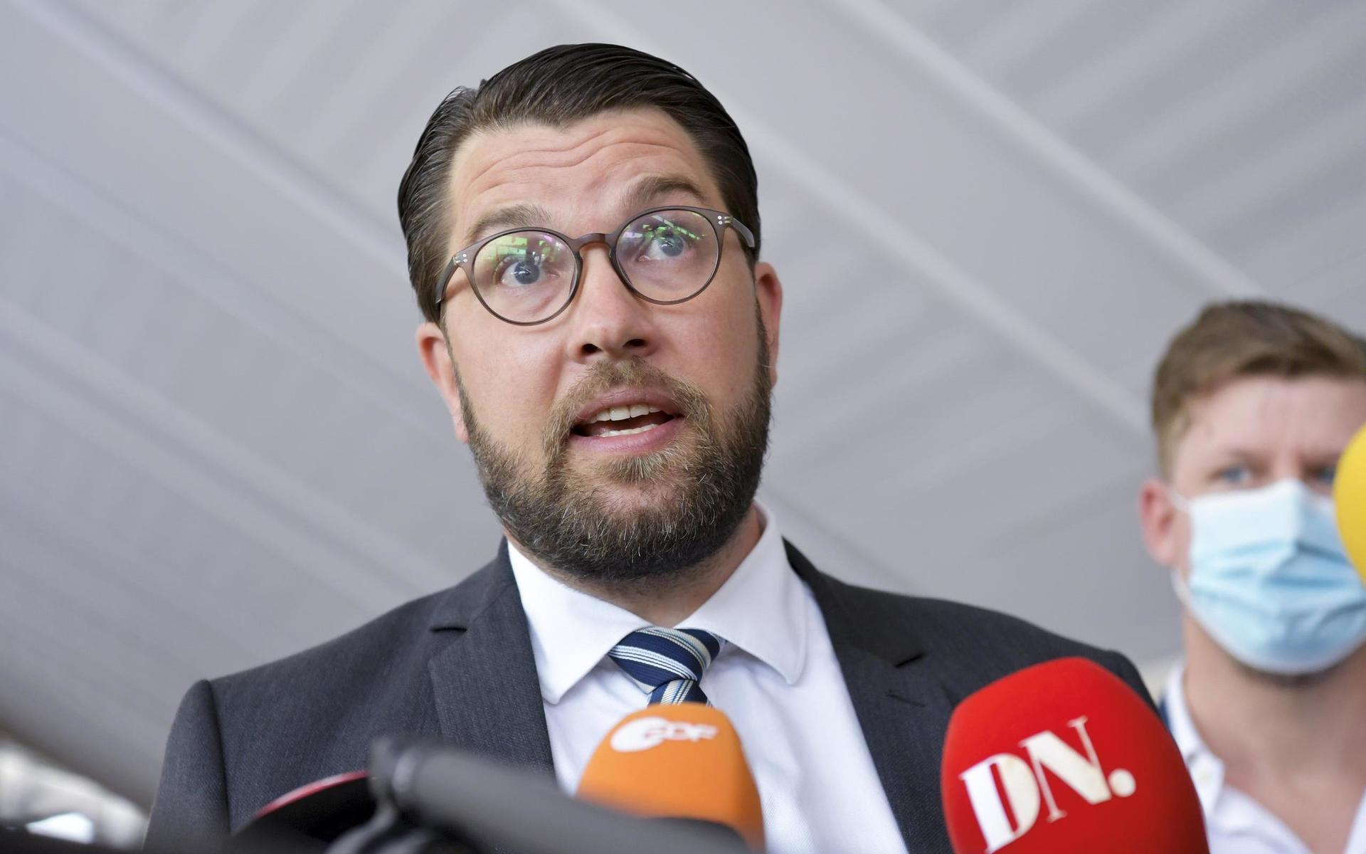STOCKHOLM 20210621
Sverigedemokraternas partiledare Jimmie Åkesson (SD) anländer till misstroendeomröstningen i riksdagen.
Foto: Anders Wiklund / TT 10040