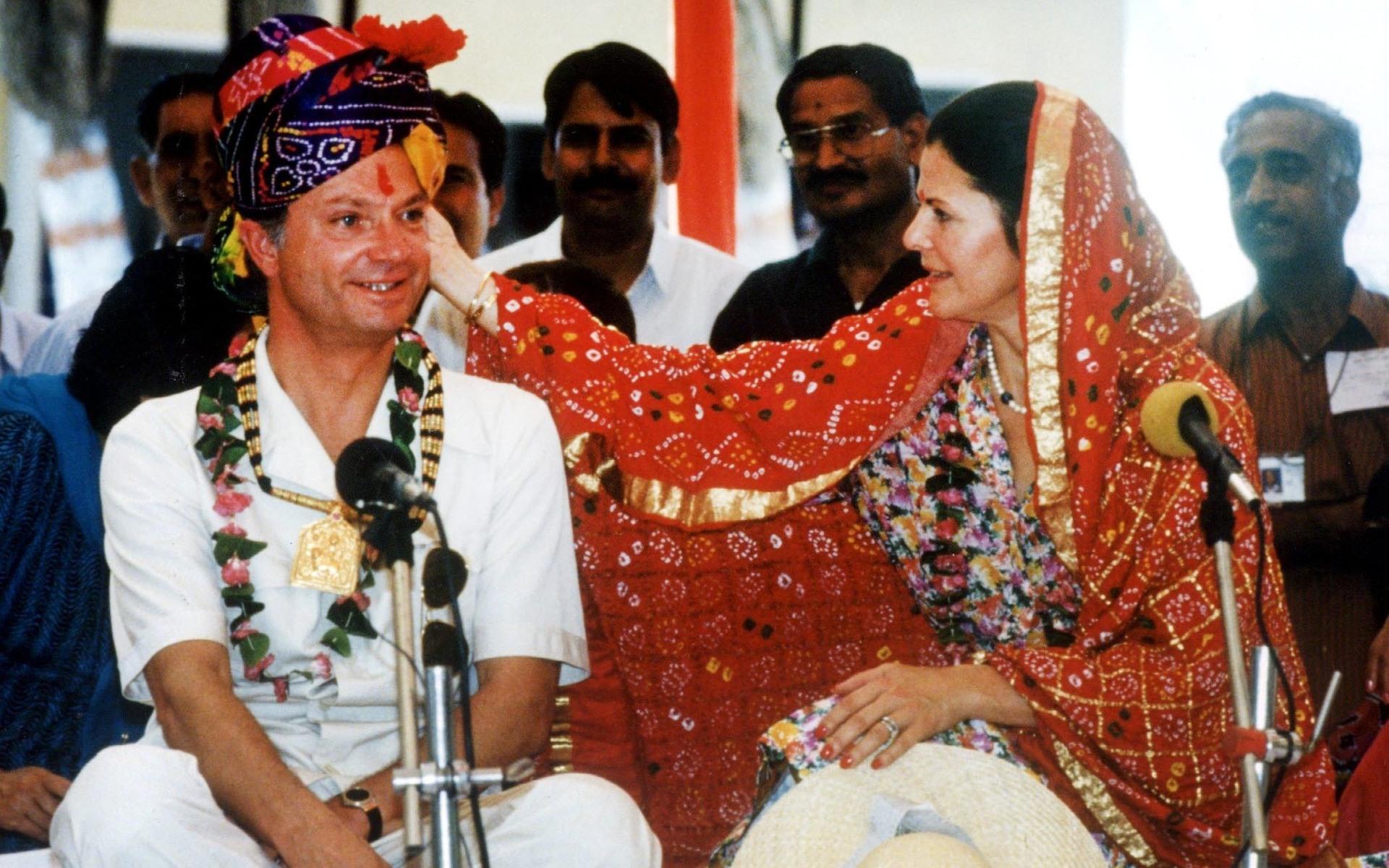 1993 var kung Carl XVI Gustaf och drottning Silvia på statsbesök i Indien. Arkivbild.