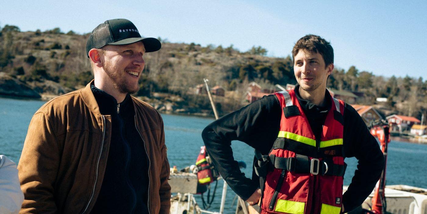 Jonatan Gerrbo och Oscar Gustavsson ingår i teamet som ser till att den bohuslänska tången odlas, skördas och distribueras. Företaget Nordic Seafarm har avtal med flera restauranger runt om i Sverige.