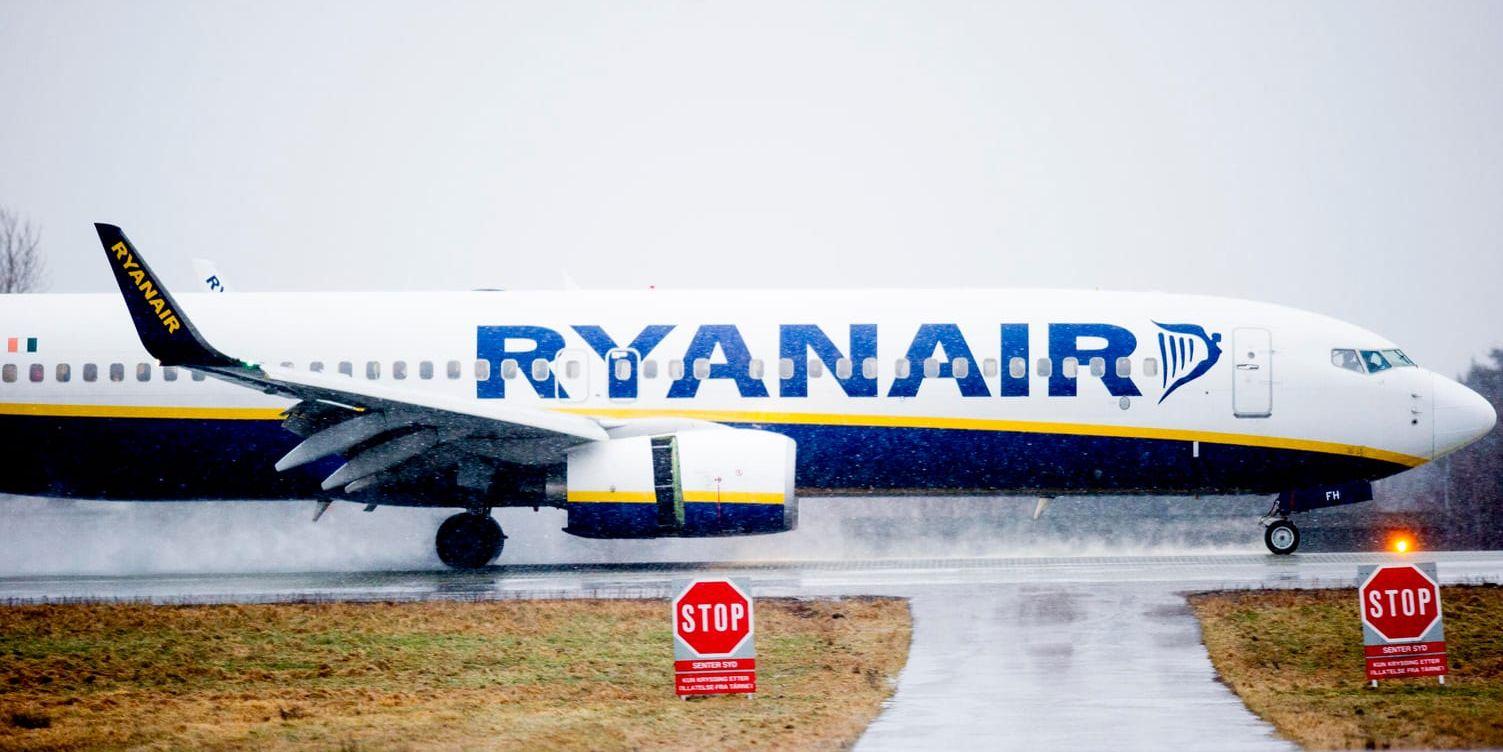 Ryanair drar i bromsen. Arkivbild.