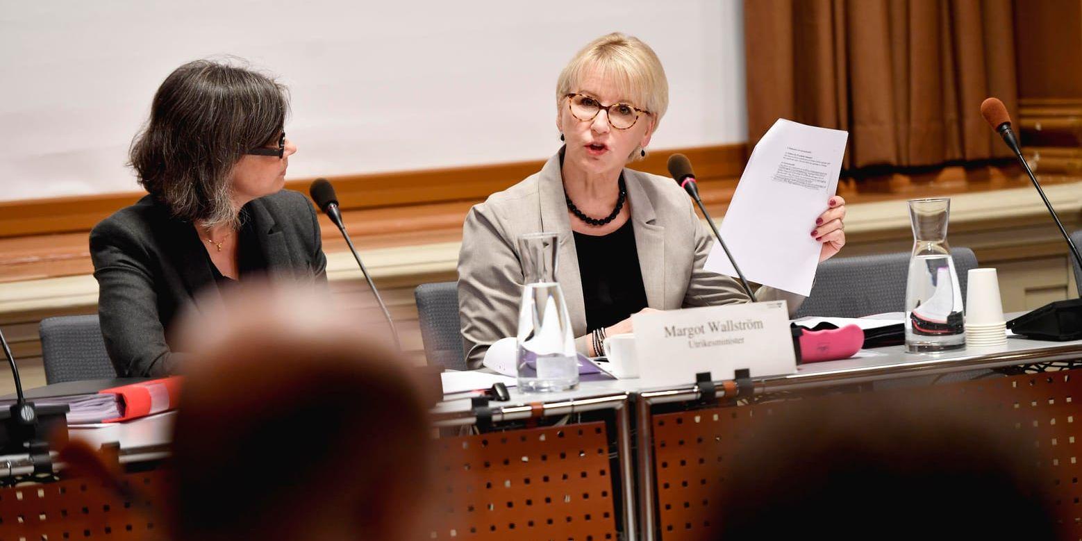 Utrikesminister Margot Wallström (S) frågas ut av KU.