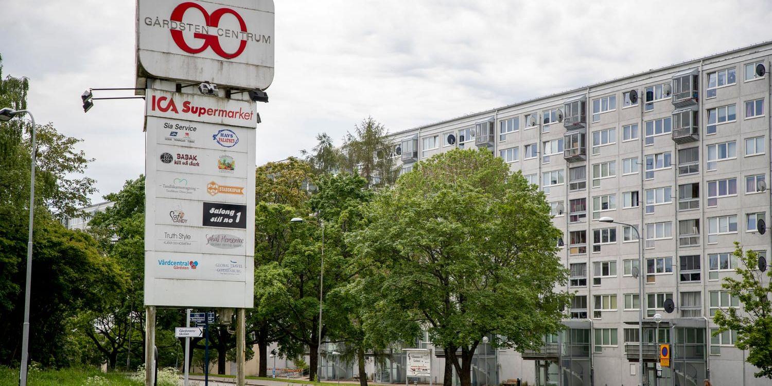 Gårdsten i norra Göteborg tas bort från polisens lista över mest utsatta områden. Bakom förändringen ligger ett tjugoårigt arbete av det lokala bostadsbolaget Gårdstensbostäder.