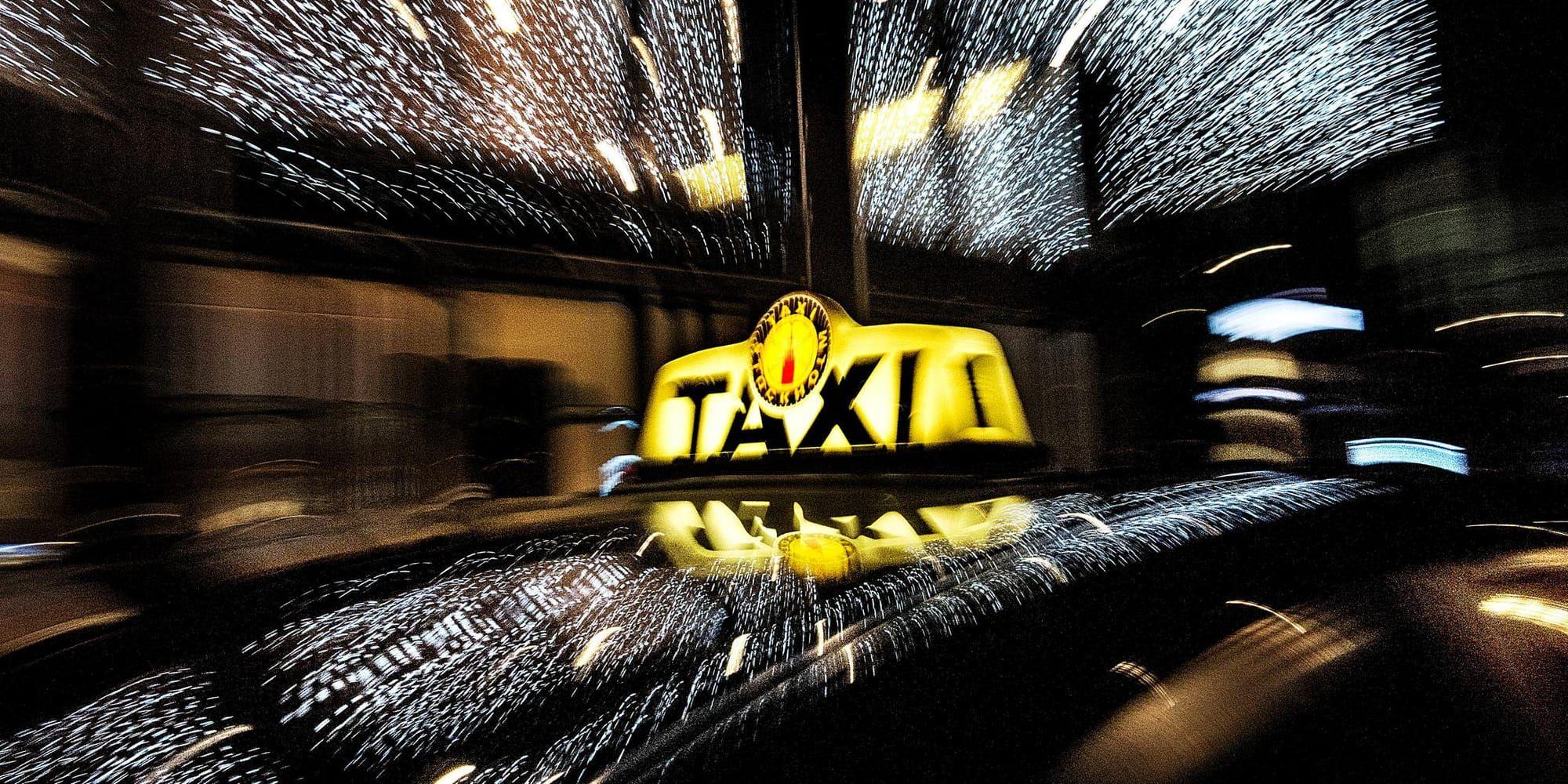 Obetalda taxiresor är en del av bedrägerihärvan. Bild: Tomas Oneborg