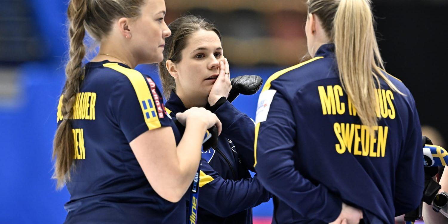 Sverige vann den viktiga kvällsmatchen i curling-VM mot Japan.