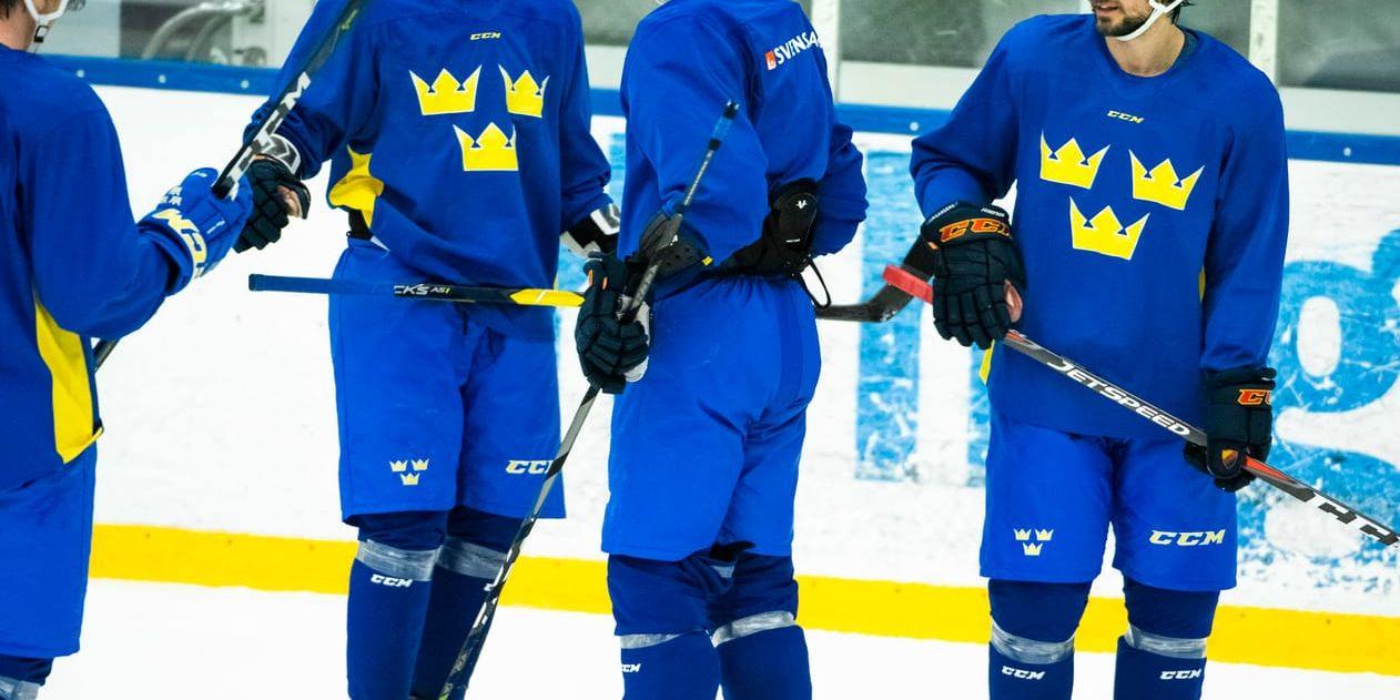 Djurgårdsstjärnan Jacob Josefson, längst till höger, hoppas på IFK Norrköping i den allsvenska slutstriden om guldet.