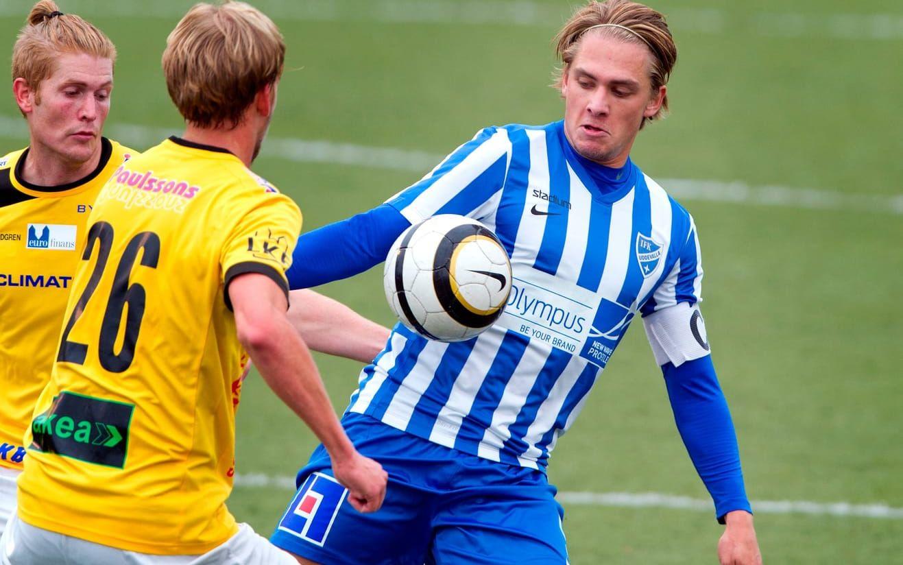 Från IFK Uddevalla på väg till Öster i superettan - karriären går uppåt för Jesper Andreasson.
