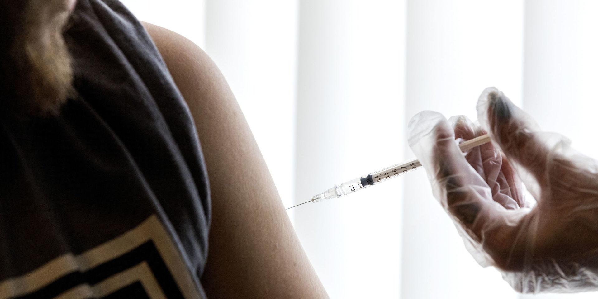 På tisdag börjar vaccieringen inför influensasäsongen.Foto: Gorm Kallestad / NTB scanpix / TT 