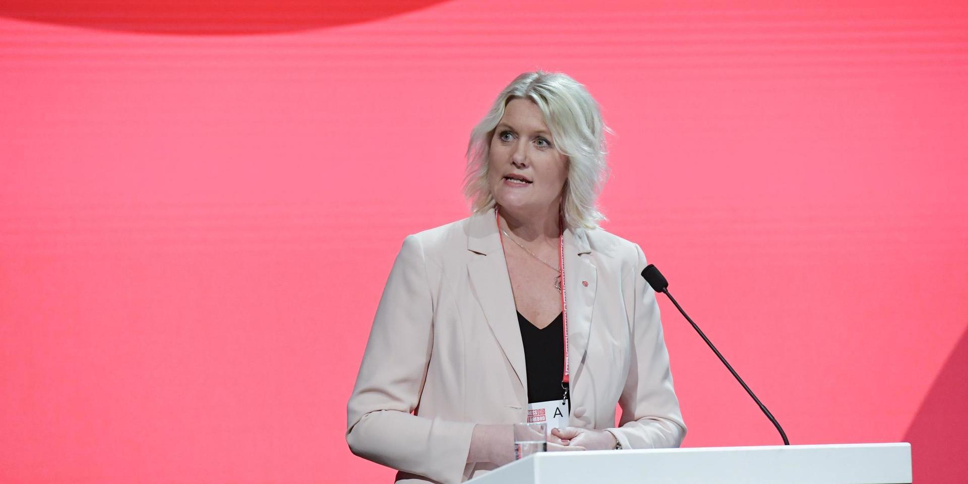 Socialdemokraternas partisekreterare Lena Rådström Baastad (S) är kritisk mot arbetskraftsinvandringen.